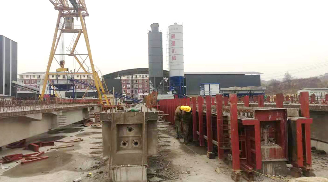 路橋前期混凝土澆筑要注意，使用四川路橋養(yǎng)護(hù)蒸汽發(fā)生器