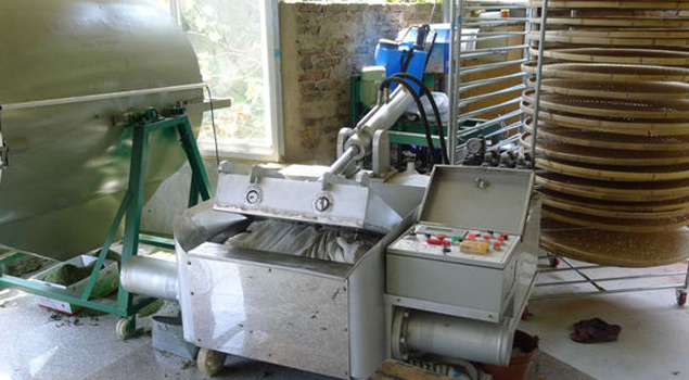 一臺(tái)山西茶葉烘干72kw電熱蒸汽發(fā)生器滿足茶葉加工所有工藝