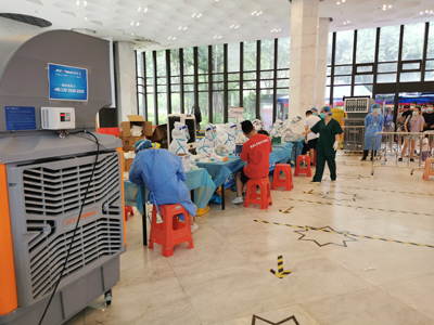 “疫”不容辭，瑞泰風(fēng)移動(dòng)式冷風(fēng)機(jī)助力松山湖核酸檢測現(xiàn)場通風(fēng)降溫